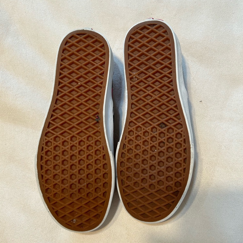 VANS - Picture 4 of 6